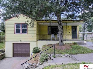 3248 S 40th St, Omaha, NE 68105