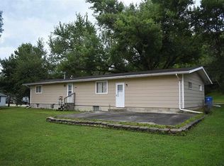 1024 Triangle Dr, Shell Rock, IA 50670