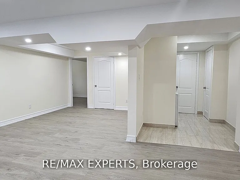 221 Matthew Dr #BASEMENT — Photo 12
