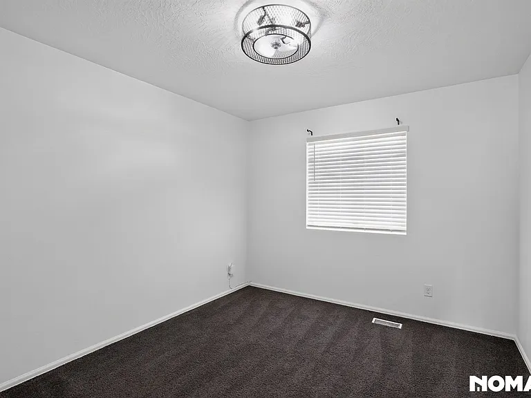 5459 N Chestnut St — Photo 26