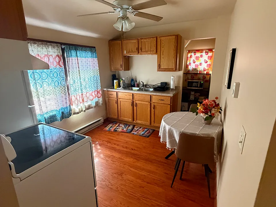218 Island Ave