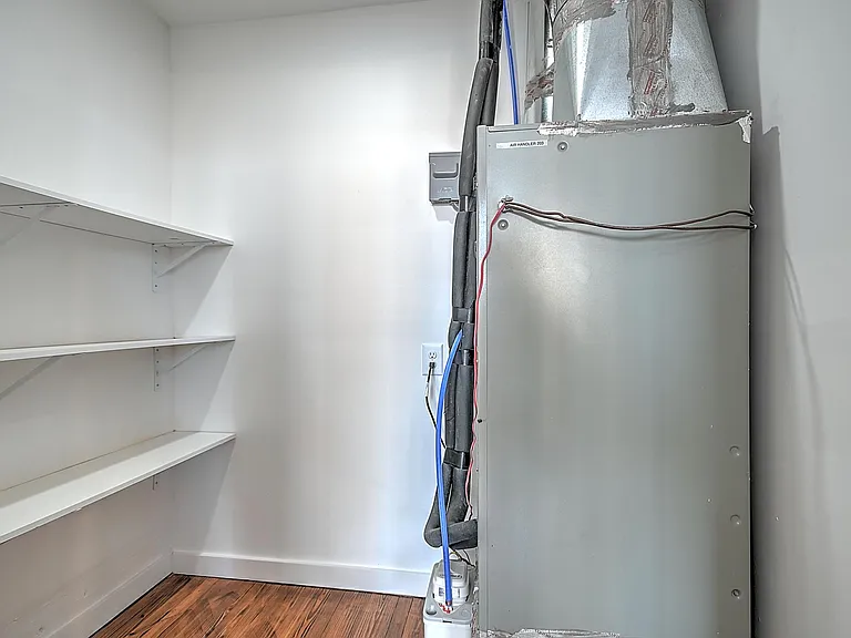 503 State St #203 — Photo 20