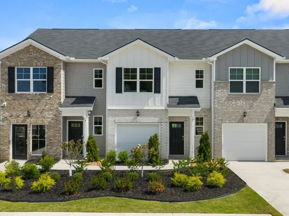 121 Kenmore Cir, Perry, GA 31069