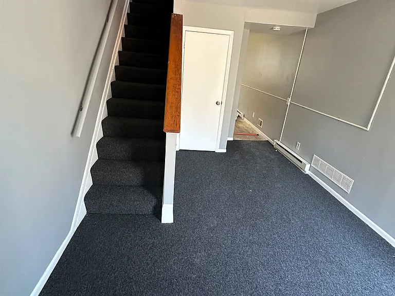 1146 Shields Pl — Photo 5