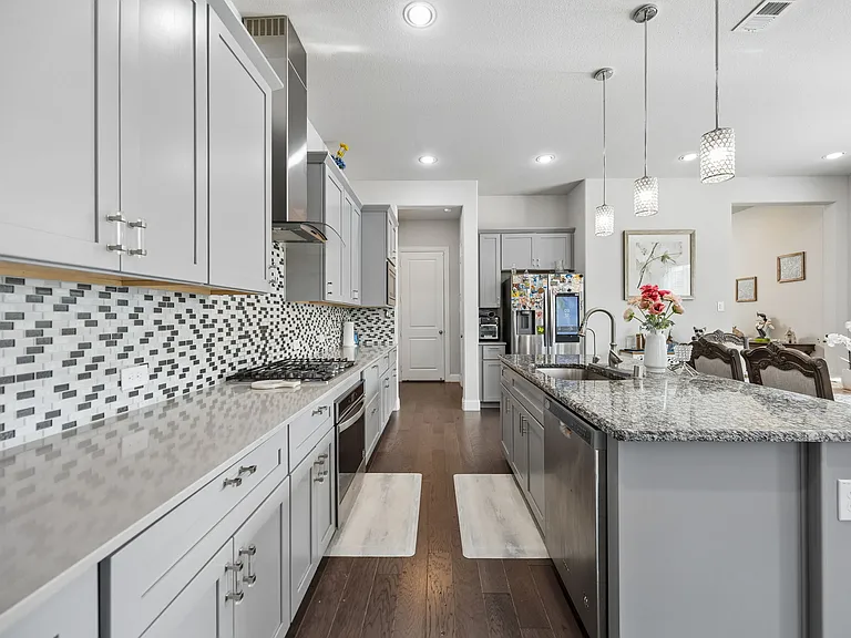4500 El Paso Dr — Photo 9
