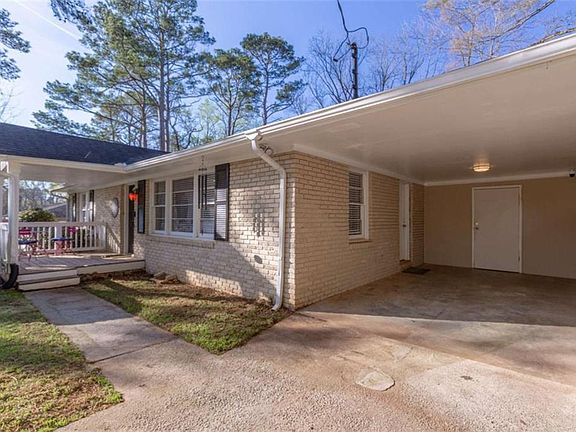 5th image of 3592 Barrington Pl