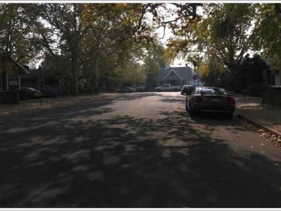 3rd image of 3541 42nd St