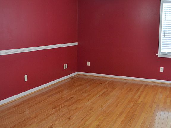 5th image of 1062 Creekside Dr