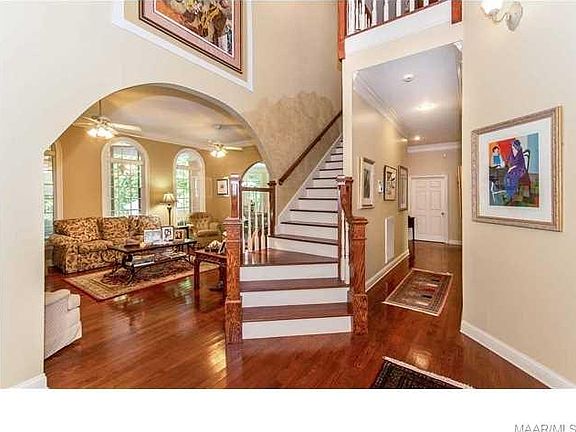 3rd image of 8390 Timber Creek Dr