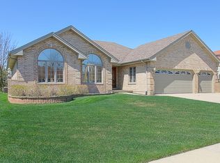 610 Newman Ct, Romeoville, IL 60446