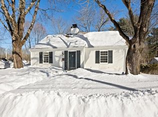 2 Woodbine Ln, Hingham, MA 02043