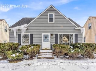 13722 Rybak Ave, Garfield Heights, OH 44125