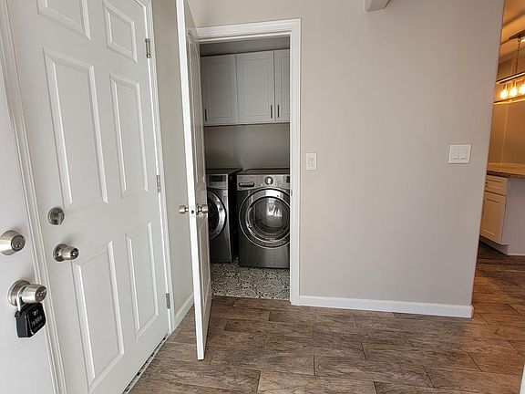 3rd image of 1461 East Ln #1461