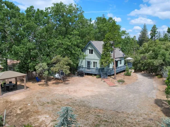 39303 Manzanita Dr, Oakhurst, CA 93644