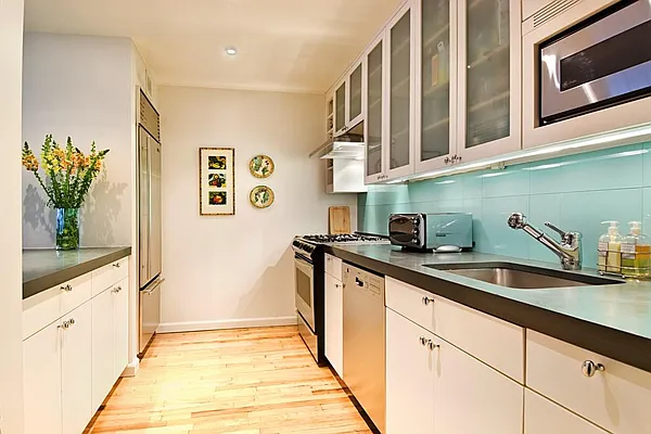 Rented by Corcoran | media 2