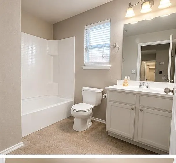 4 bed, 1544 sqft, $2,000 — Photo 3