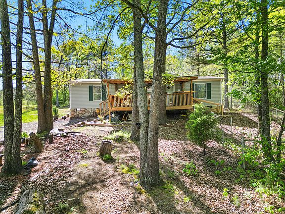 3rd image of 132 Hinton Ln