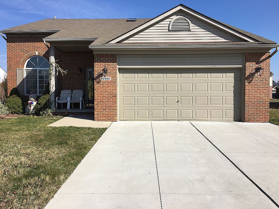 2nd image of 40955 Westfield Cir