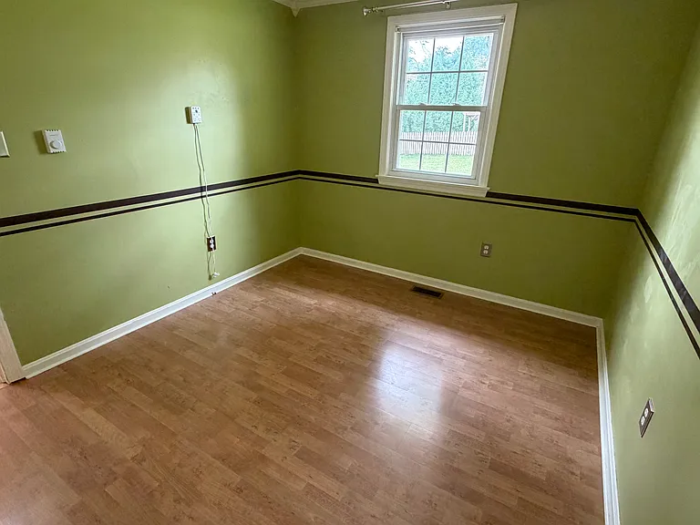 715 Kenton Rd — Photo 8
