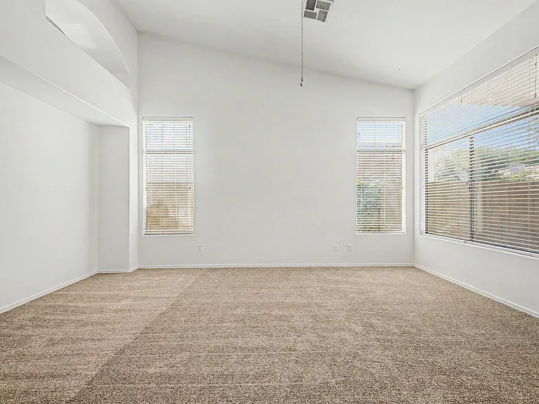 4432 E Meadow Dr — Photo 11