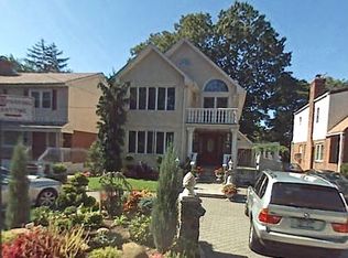 258 149th St, Flushing, NY 11357