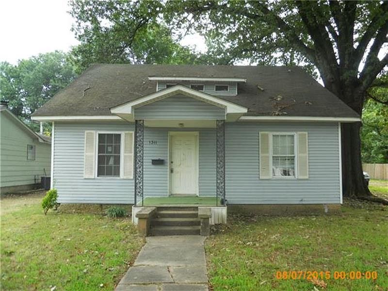 1st image of 1311 S College St