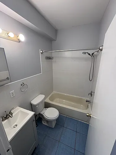 1512 W Westmoreland St #3 Photo 1