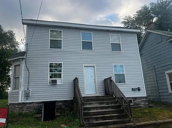 110 S High St, Martinsburg, WV 25404