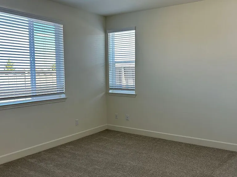 1776 Eagle Landing Dr — Photo 16