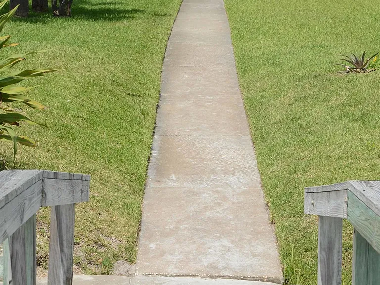 704 Ocean Front — Photo 43