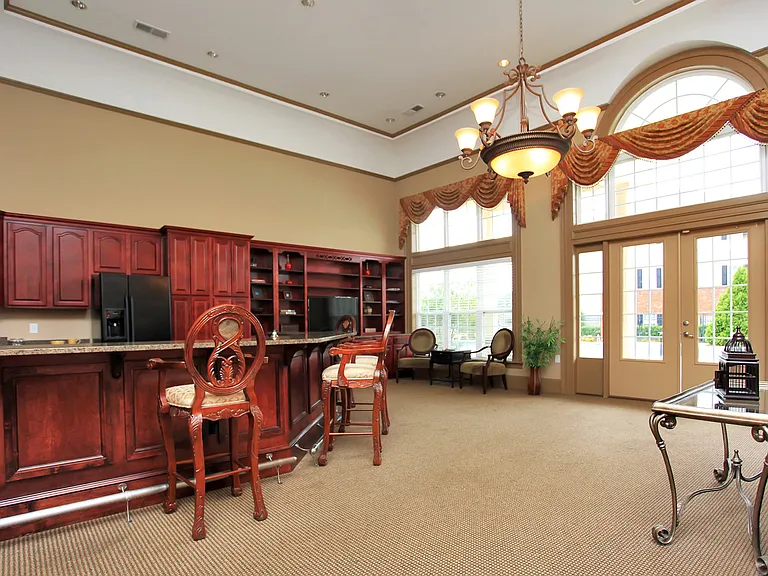 Rocky Creek Apartments — Photo 12