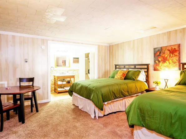 90 Faulkner Rd, Elkins, WV