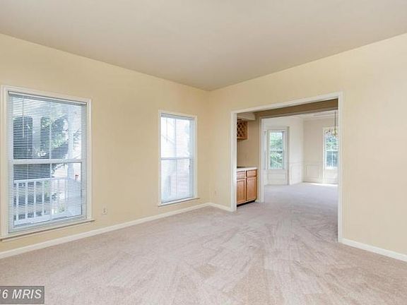 5th image of 808 Blake Dr