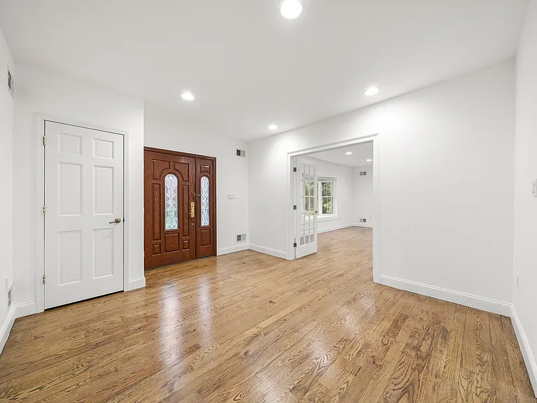 Entry Foyer