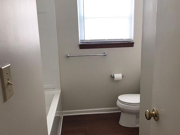 4th image of 2560 Dixon Ct #B