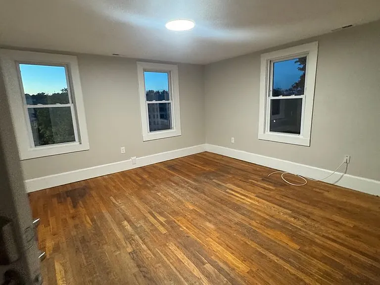 113-115 Laurel Ave — Photo 24