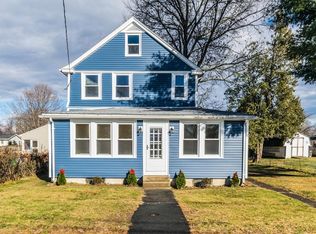 96 Catherine St, Chicopee, MA 01013