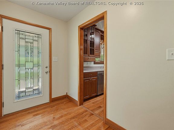 4th image of 223 Fudges Creek Rd