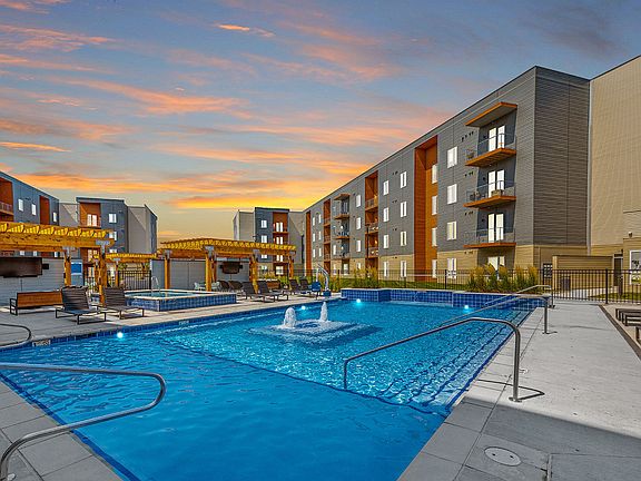 2nd image of 1770 Diamond Pkwy APT 408