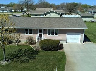 354 15th Ave, Columbus, NE 68601