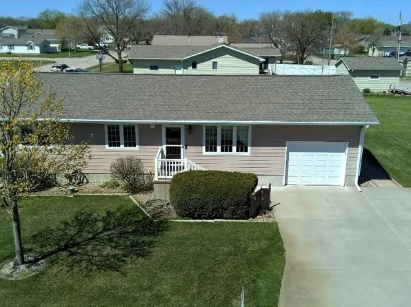 354 15th Ave, Columbus, NE 68601