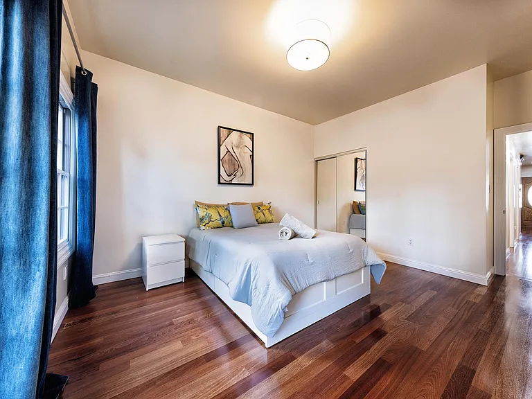 1737 Clement St — Photo 35