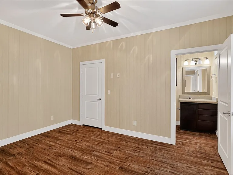 5428 Raymond Stotzer Pkwy — Photo 22