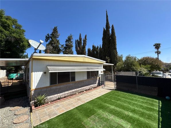 17136 Hidalgo Dr, Perris, CA 92570