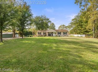 411 Fowlerville Rd, Fowlerville, MI 48836