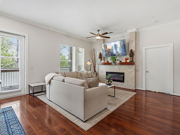 2nd image of 1900 Barton Springs Rd Unit 2026