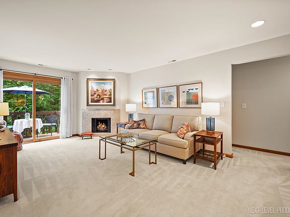 3rd image of 241 Auburn Ct #241