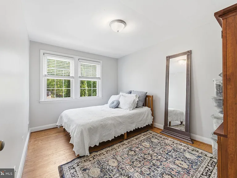 6467 Blenheim Rd — Photo 20