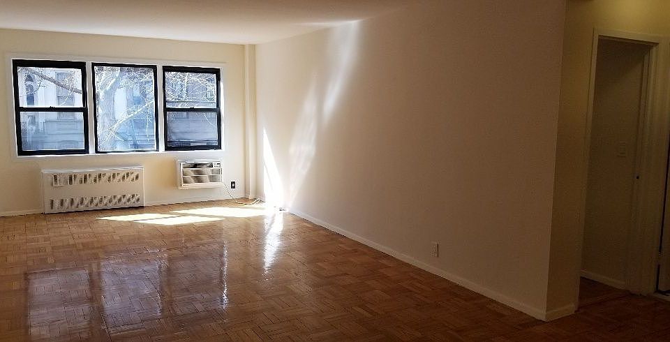 1st image of 311 E 50th St APT 10A
