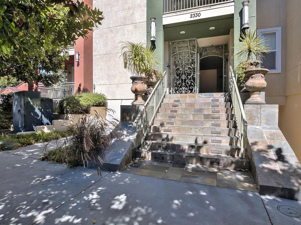 1st image of 2330 University Ave Unit 380